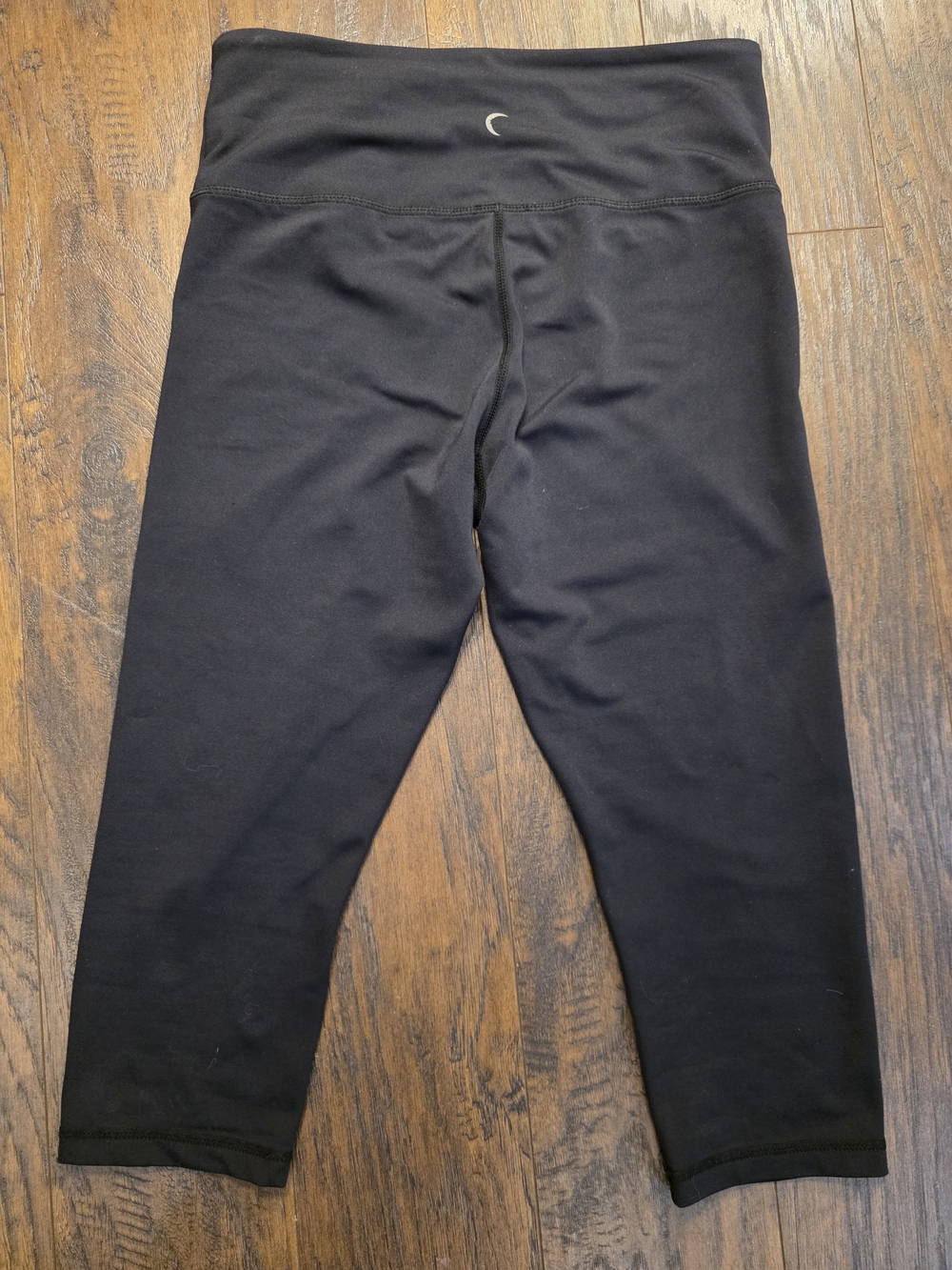 ZYIA Black Capri Leggings - Picture 4 of 4